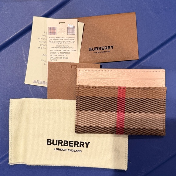 Burberry Card Holder - Picture 4 of 4